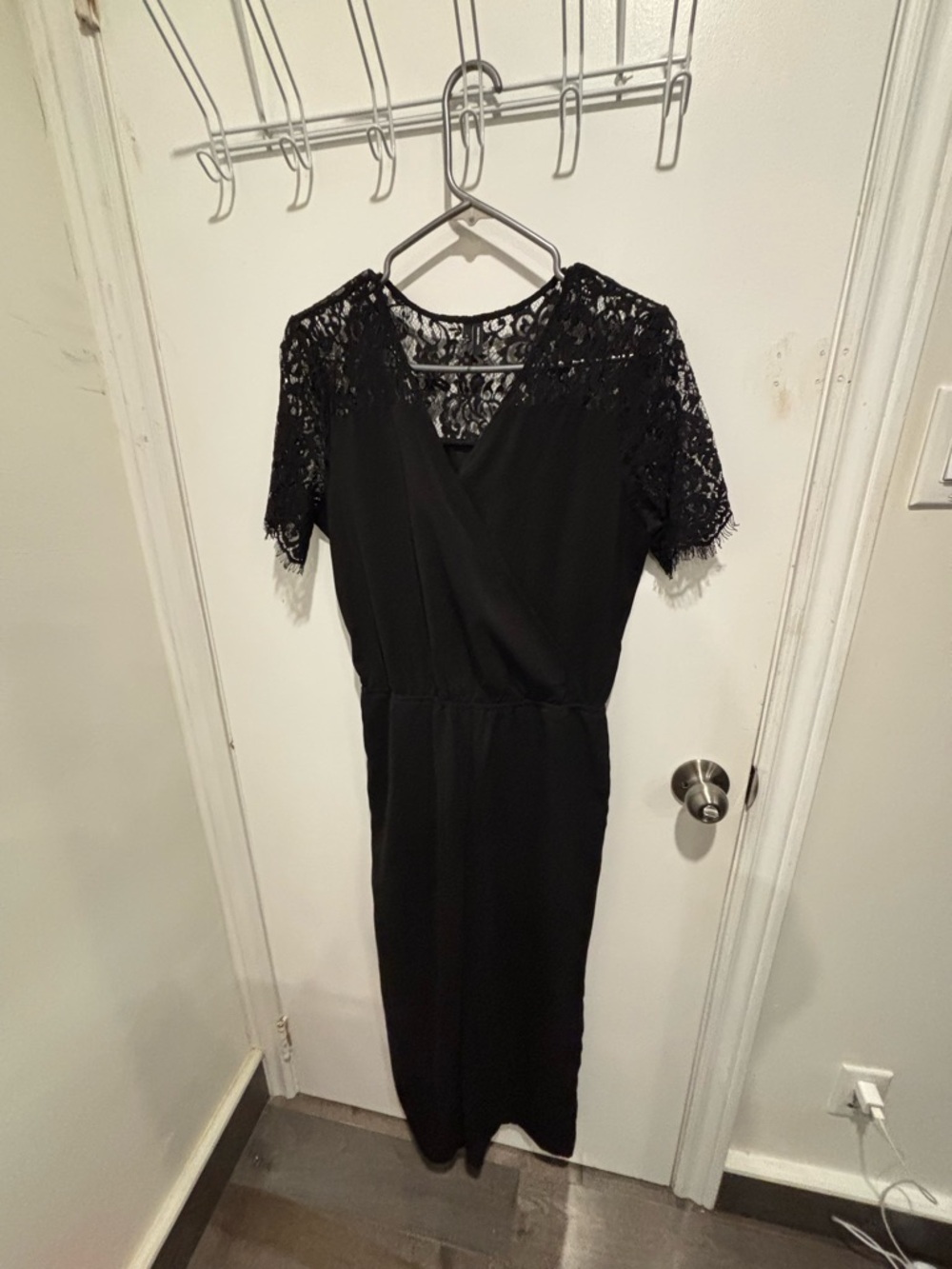 Vero Moda Black Lace-Shoulder jump suit dress